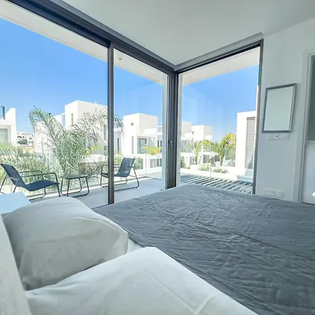 Azure Breeze - Roof Garden & Sea Views Vila *