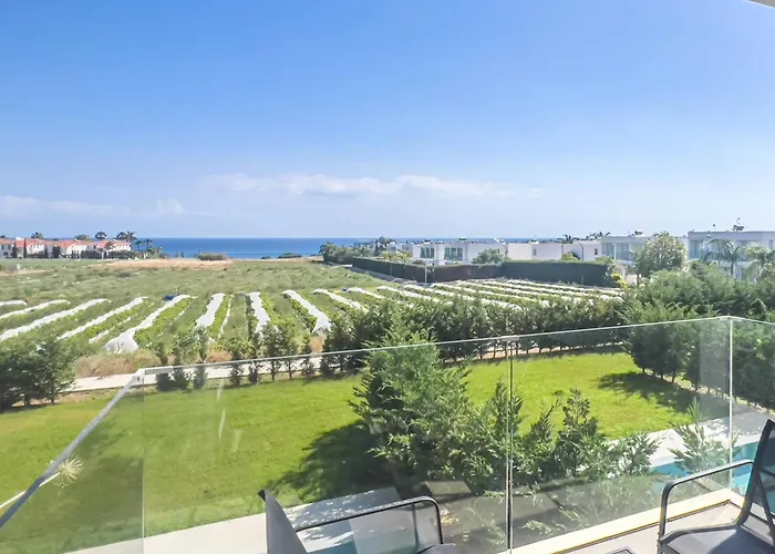 Azure Breeze - Roof Garden & Sea Views Vila