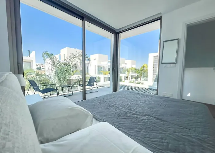 Azure Breeze - Roof Garden & Sea Views Vila *