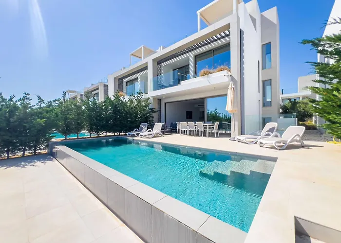 Azure Breeze - Roof Garden & Sea Views Vila *