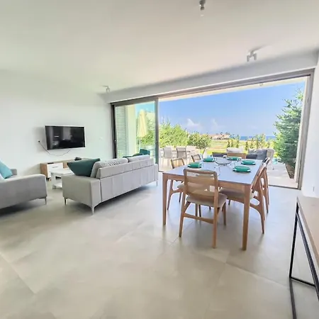 Azure Breeze - Roof Garden & Sea Views Villa