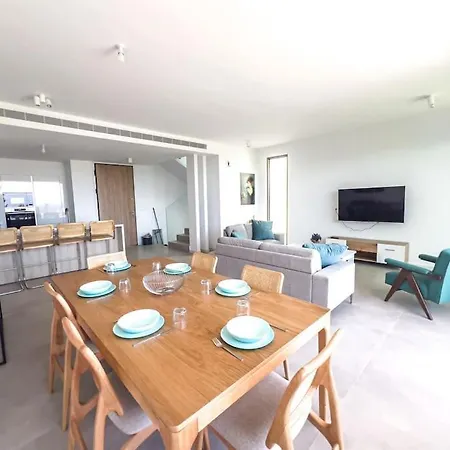 Azure Breeze - Roof Garden & Sea Views Villa Protaras