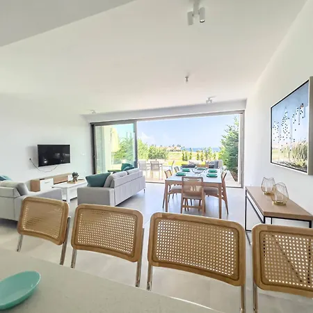 Willa Azure Breeze - Roof Garden & Sea Views *