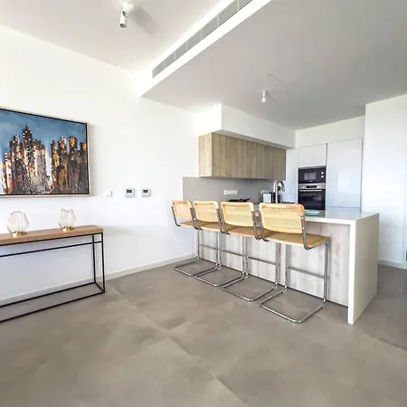 Azure Breeze - Roof Garden&sea Views *