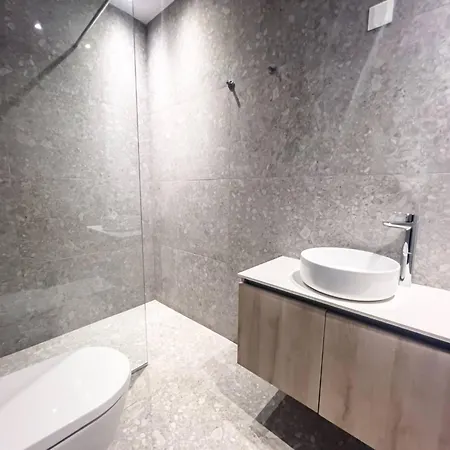 Azure Breeze - Roof Garden & Sea Views