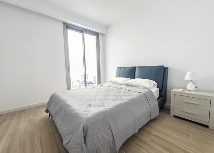 Azure Breeze - Roof Garden & Sea Views